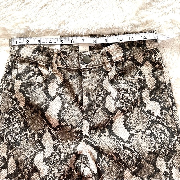 NWT H&M  HIGH WAISTED SNAKESKIN JEAN - Picture 10 of 15